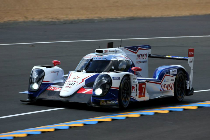 Toyota TS040 Hybrid Le Mans